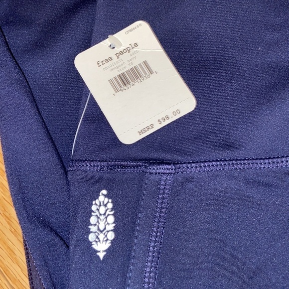 NWT Free People infinity leggings in deepest navy in size XS - Picture 10 of 10